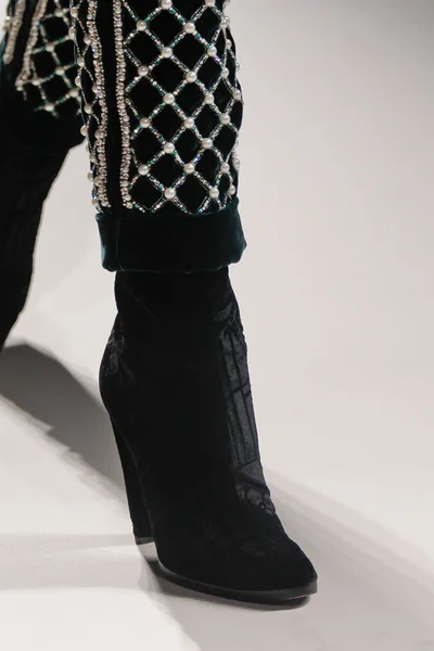 Look 17